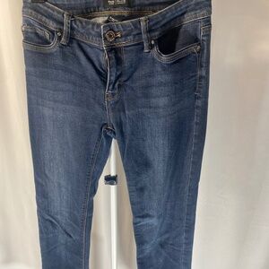 White House Black Market Slim Leg Jeans 0R Women’s Dark Wash Stretch Denim